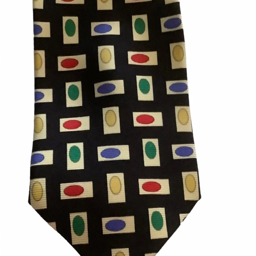 Hugo boss designer tie 100% silk multicolored geometric print .Made in Italy